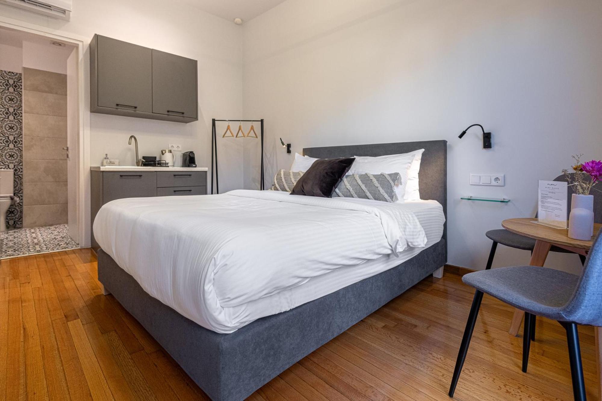 Phaedrus Living: The Nine Muses Ourania Apartment